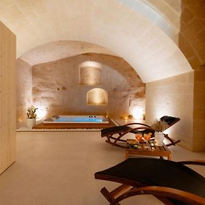 Endea Suite Rooms & Lounge Spa